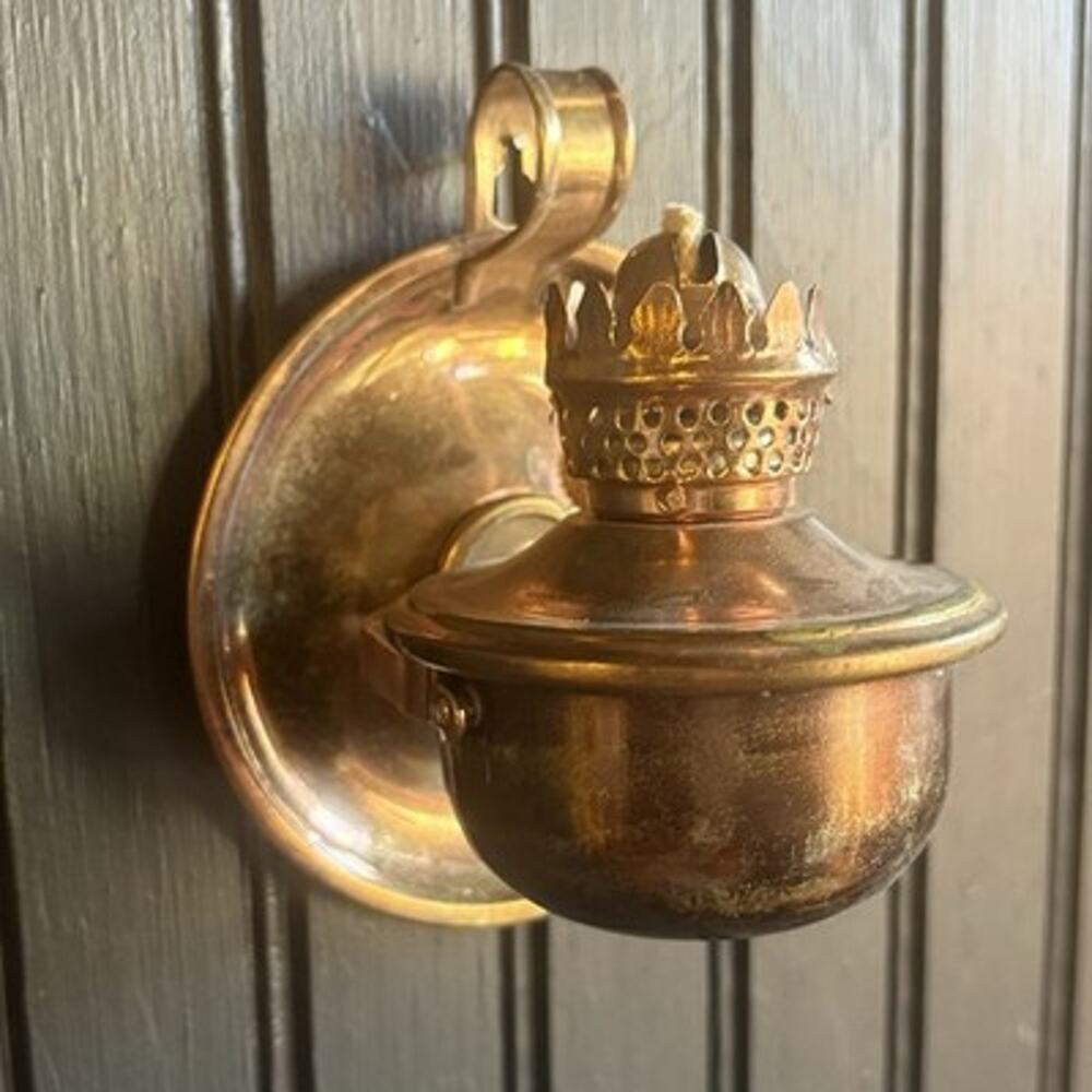 Vintage Copper Mini Finger Oil Lamp Swivel w/ Handle Made In Hong Kong